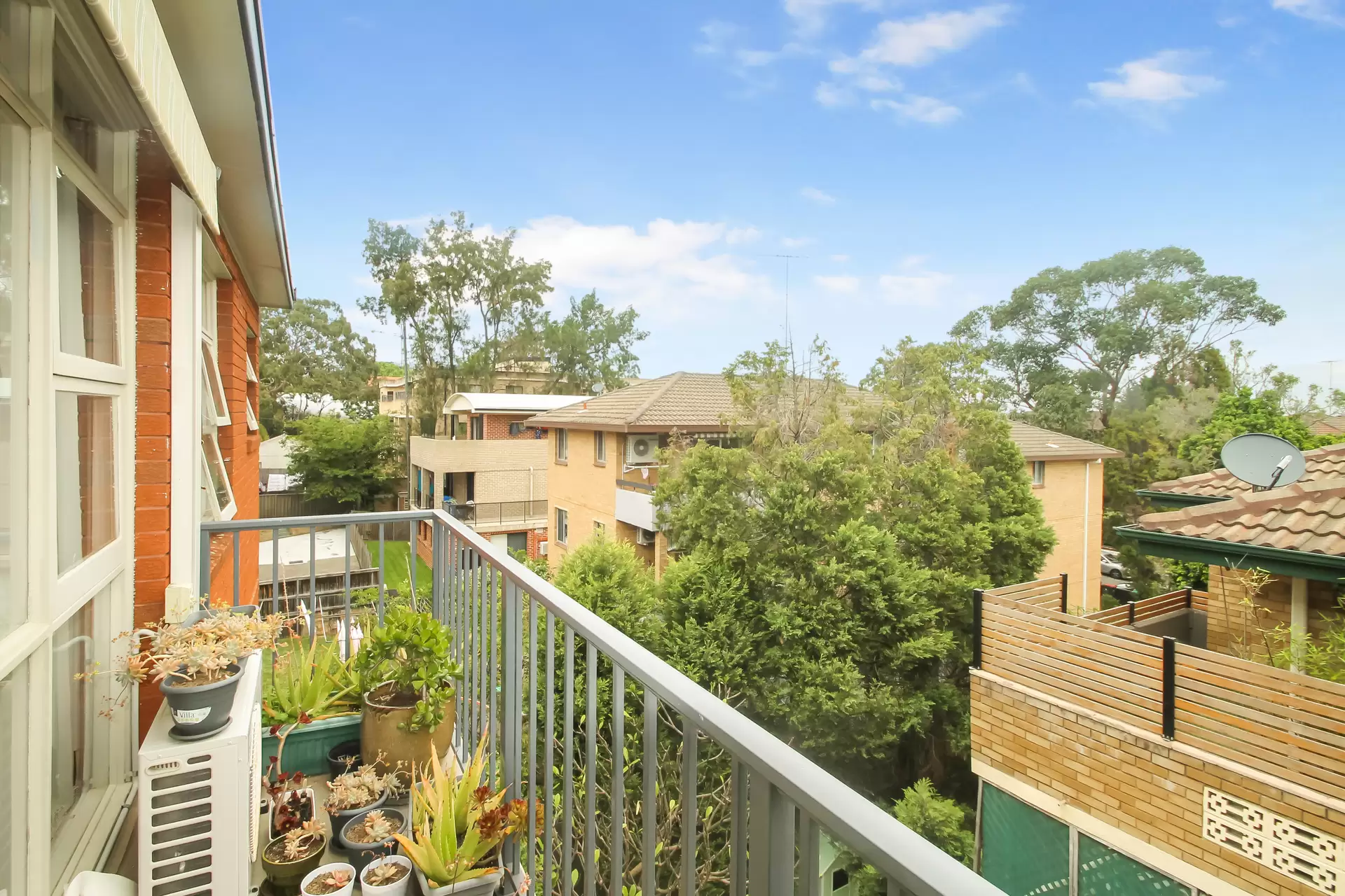 12/10 Coulter Street, Gladesville Leased by Cassidy Real Estate - image 1