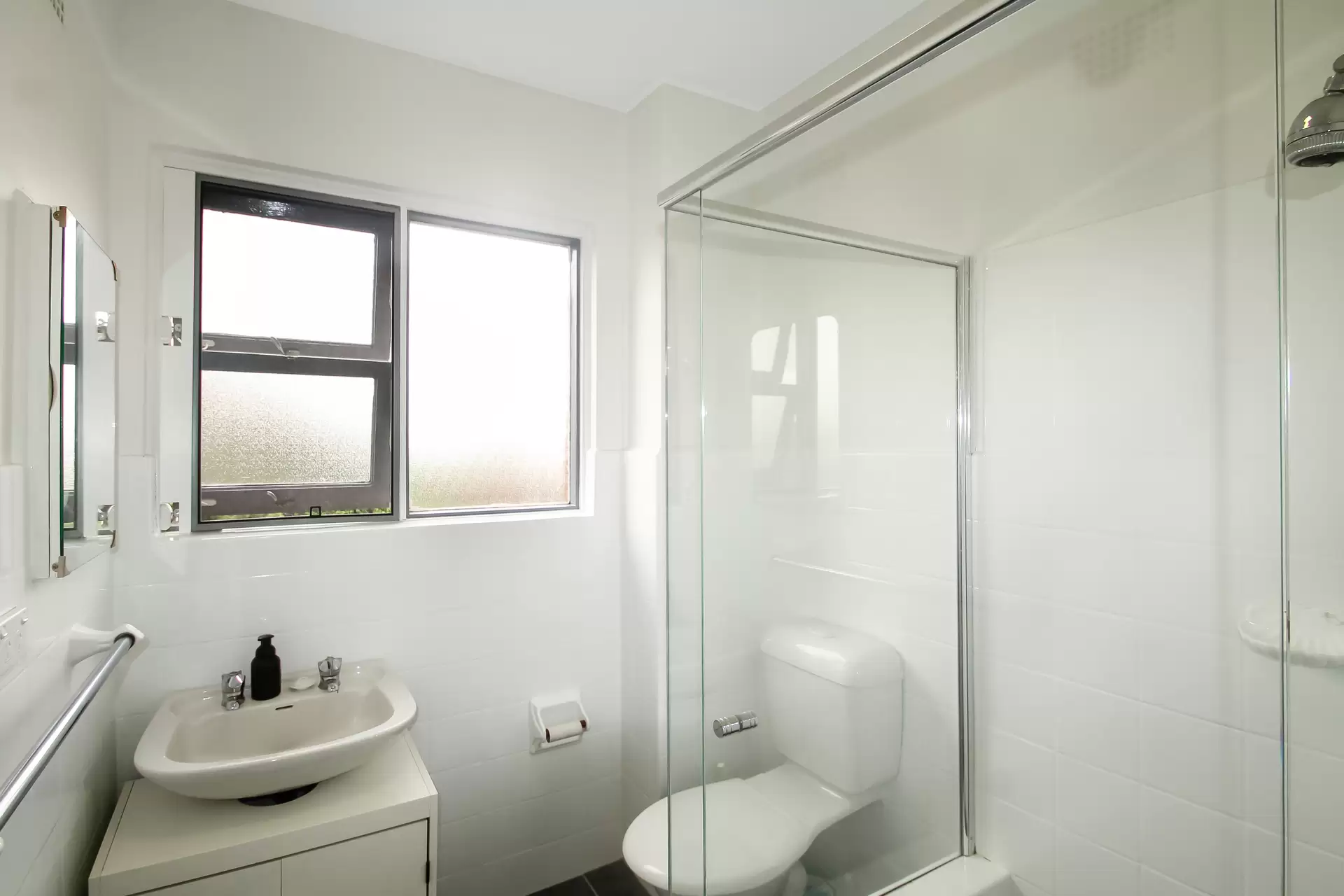 12/10 Coulter Street, Gladesville Leased by Cassidy Real Estate - image 1