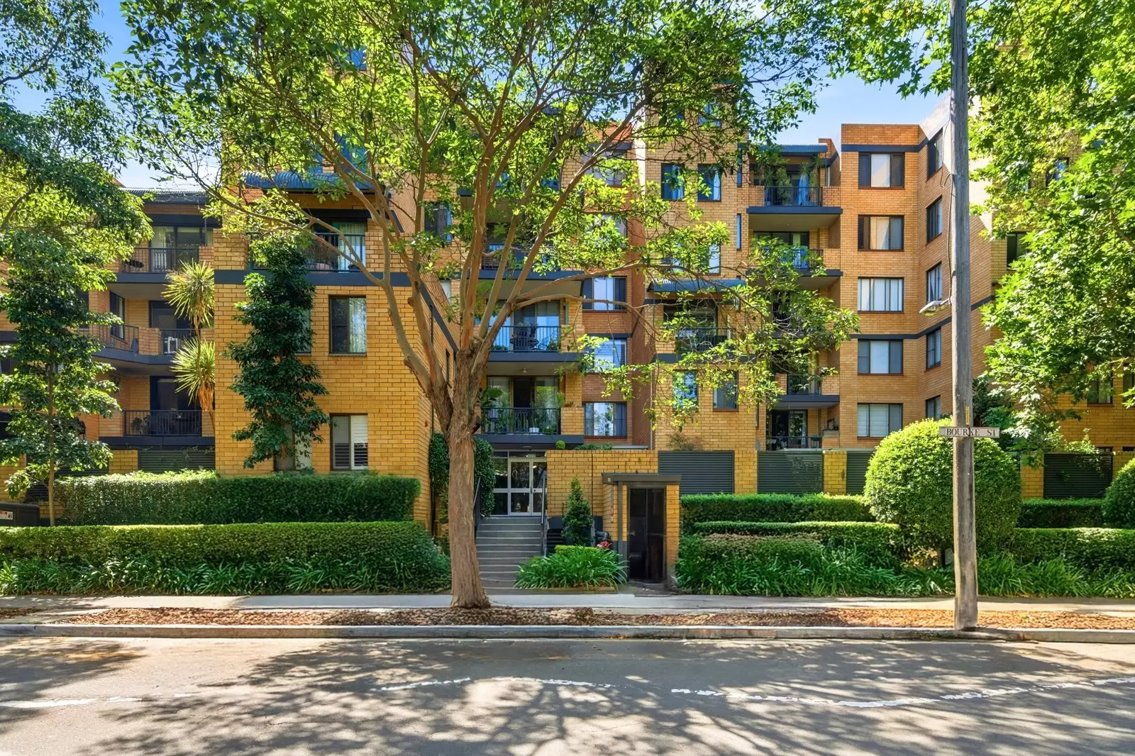 15/758-768 Bourke Street, Redfern Leased by Cassidy Real Estate - image 1