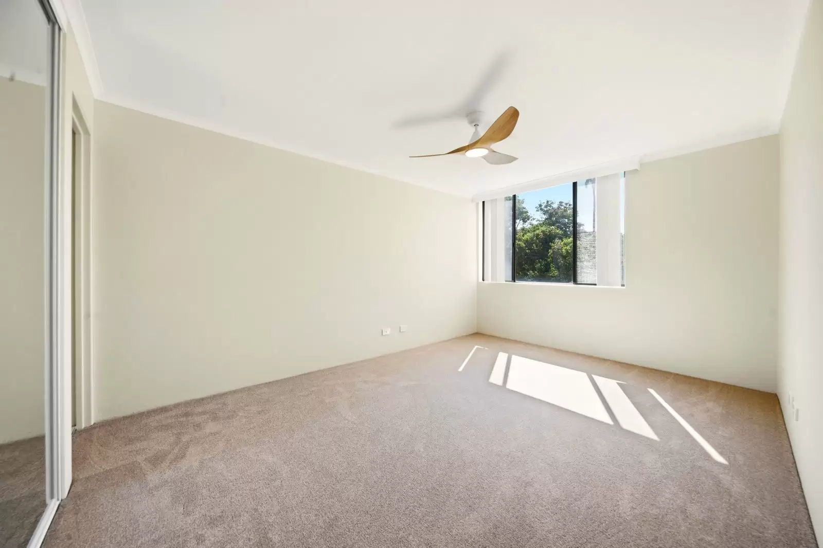 15/758-768 Bourke Street, Redfern Leased by Cassidy Real Estate - image 1