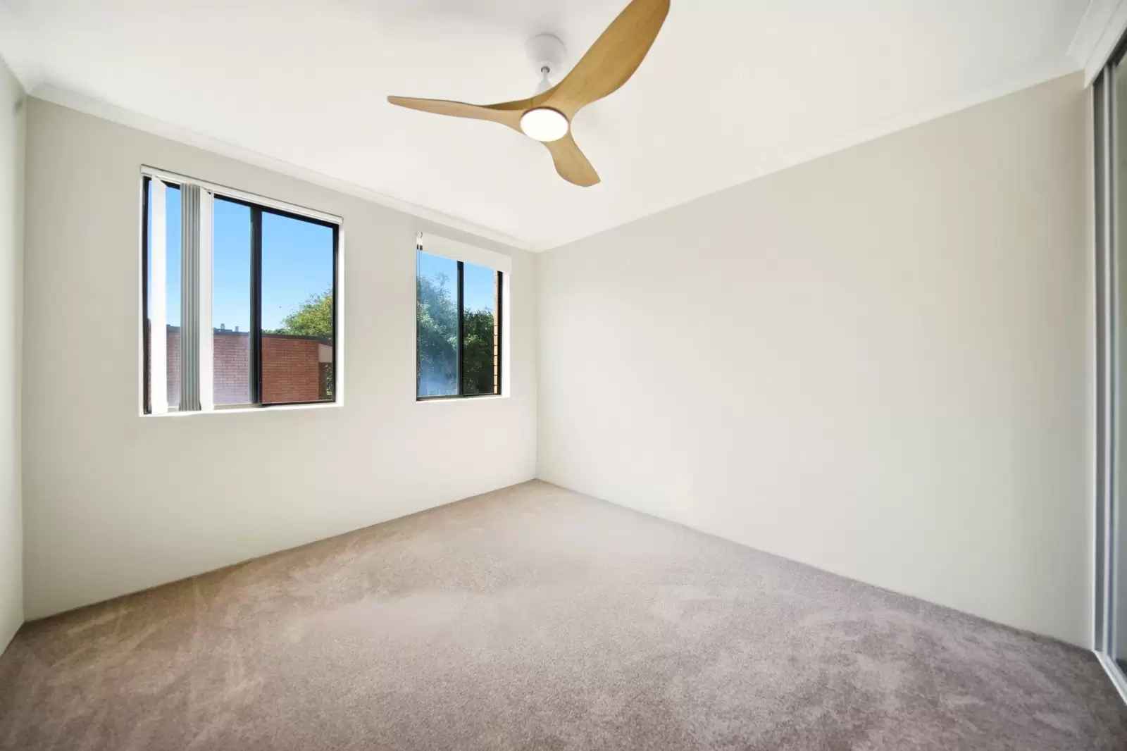15/758-768 Bourke Street, Redfern Leased by Cassidy Real Estate - image 1
