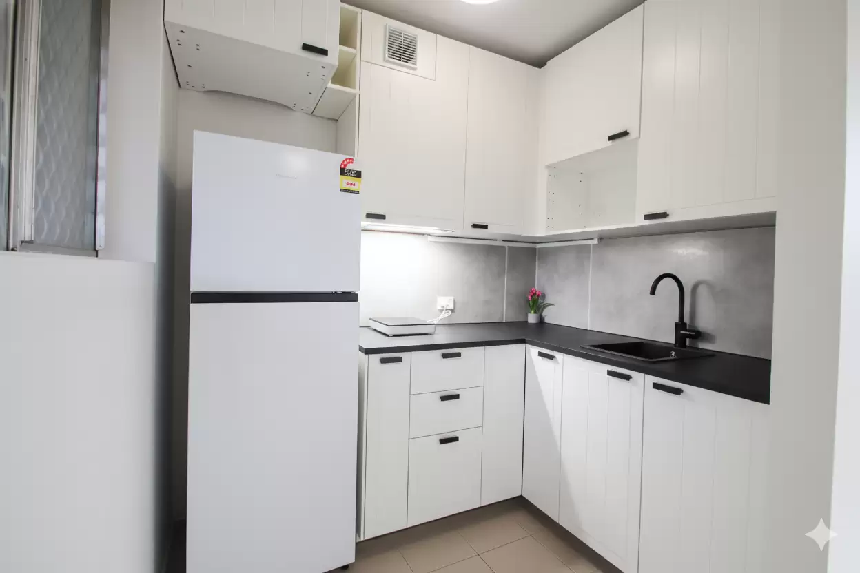 2/4 Bank Street, Meadowbank Leased by Cassidy Real Estate - image 1