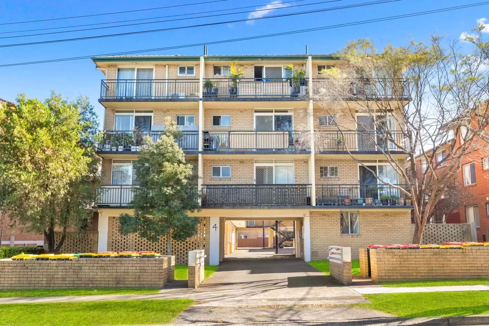 2/4 Bank Street, Meadowbank Leased by Cassidy Real Estate - image 1