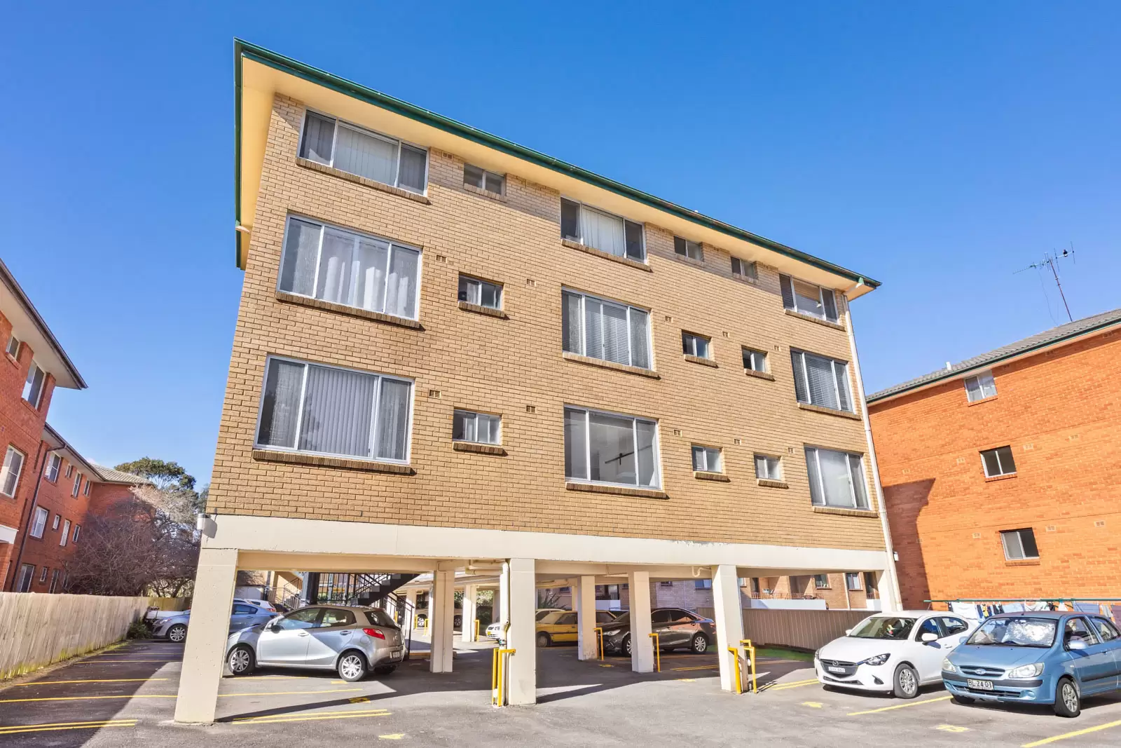 2/4 Bank Street, Meadowbank Leased by Cassidy Real Estate - image 1