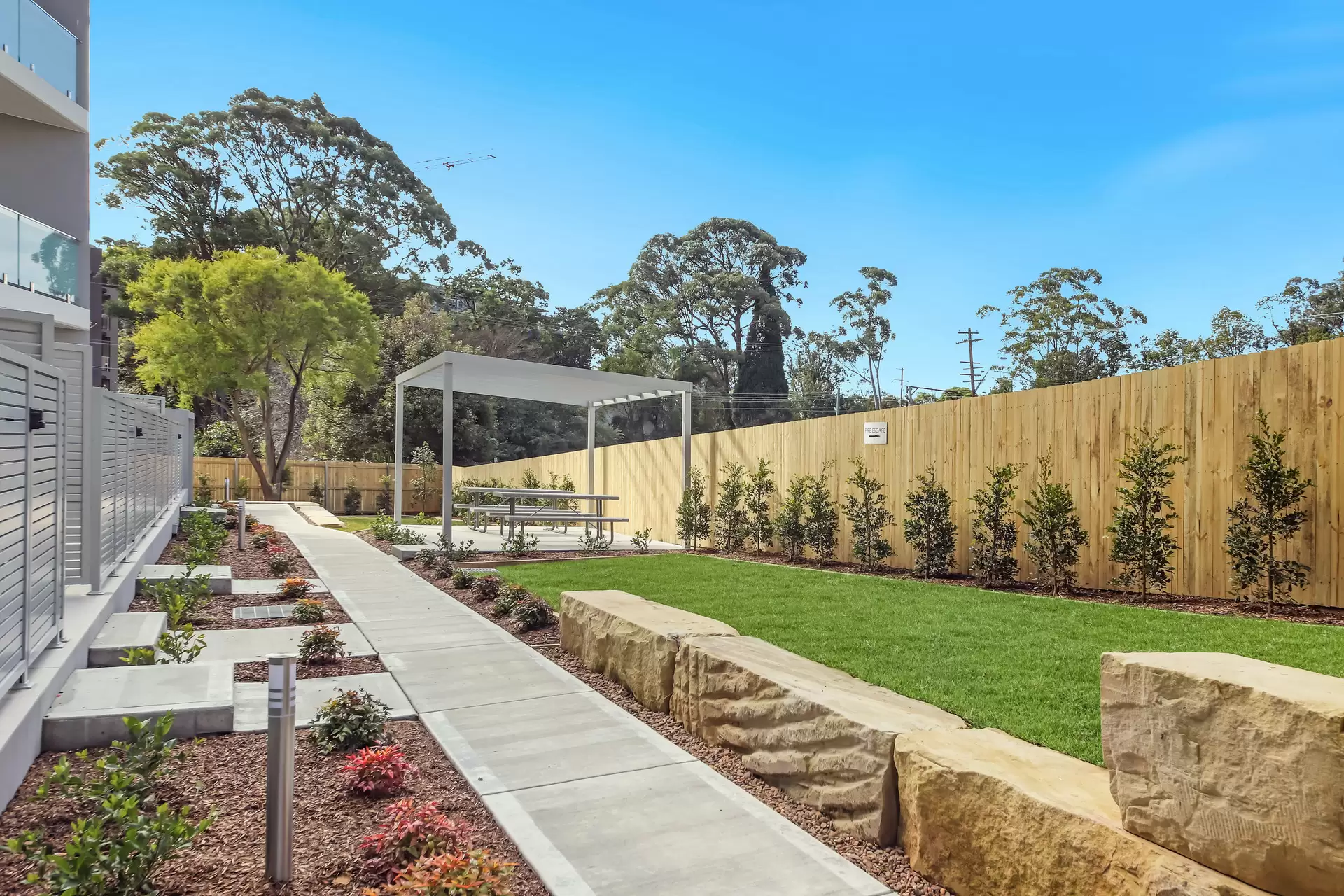 32/28 Lords Avenue, Asquith Sold by Cassidy Real Estate - image 1