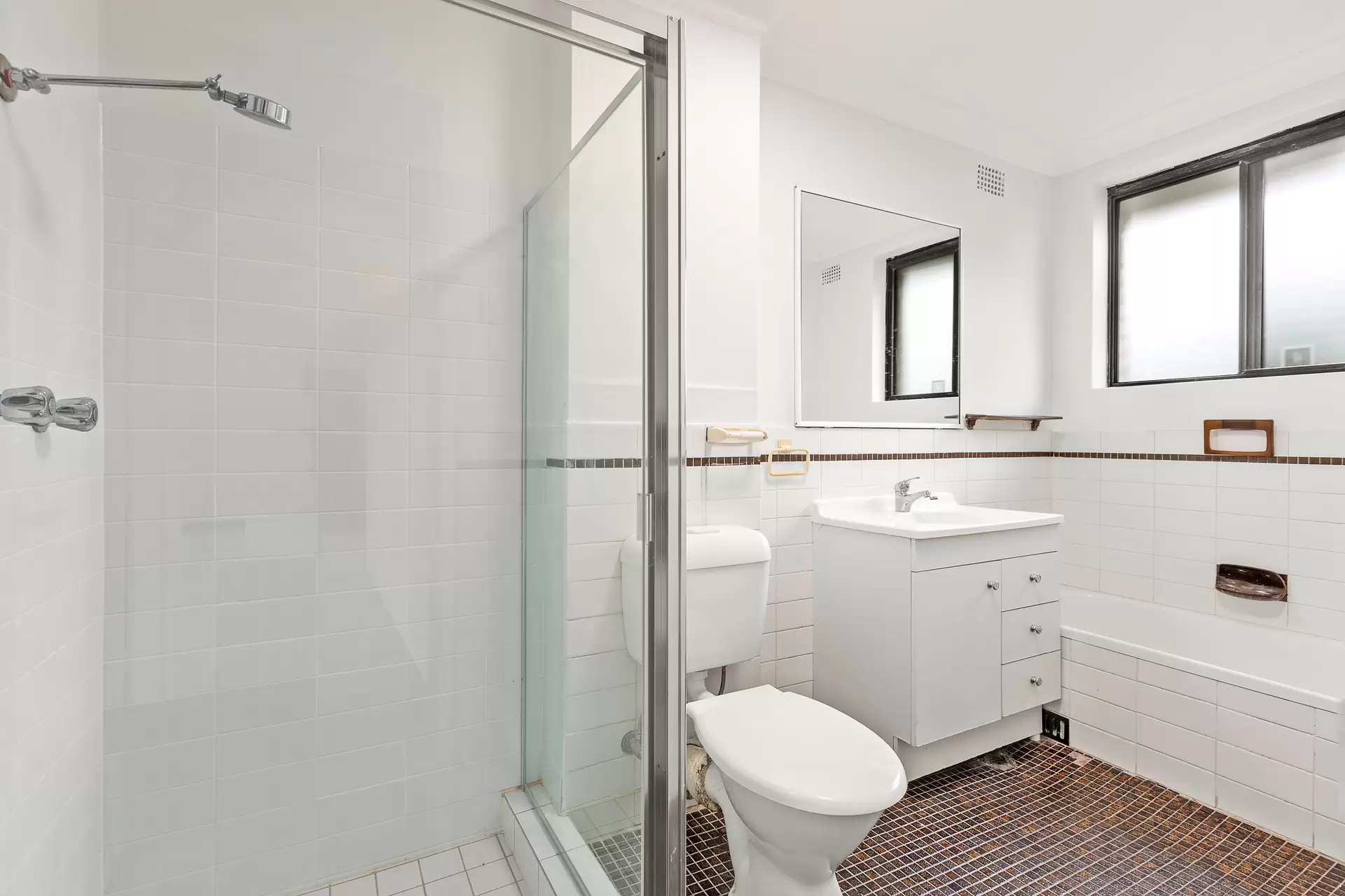 6/18-18A Meadow Crescent, Meadowbank Sold by Cassidy Real Estate - image 1