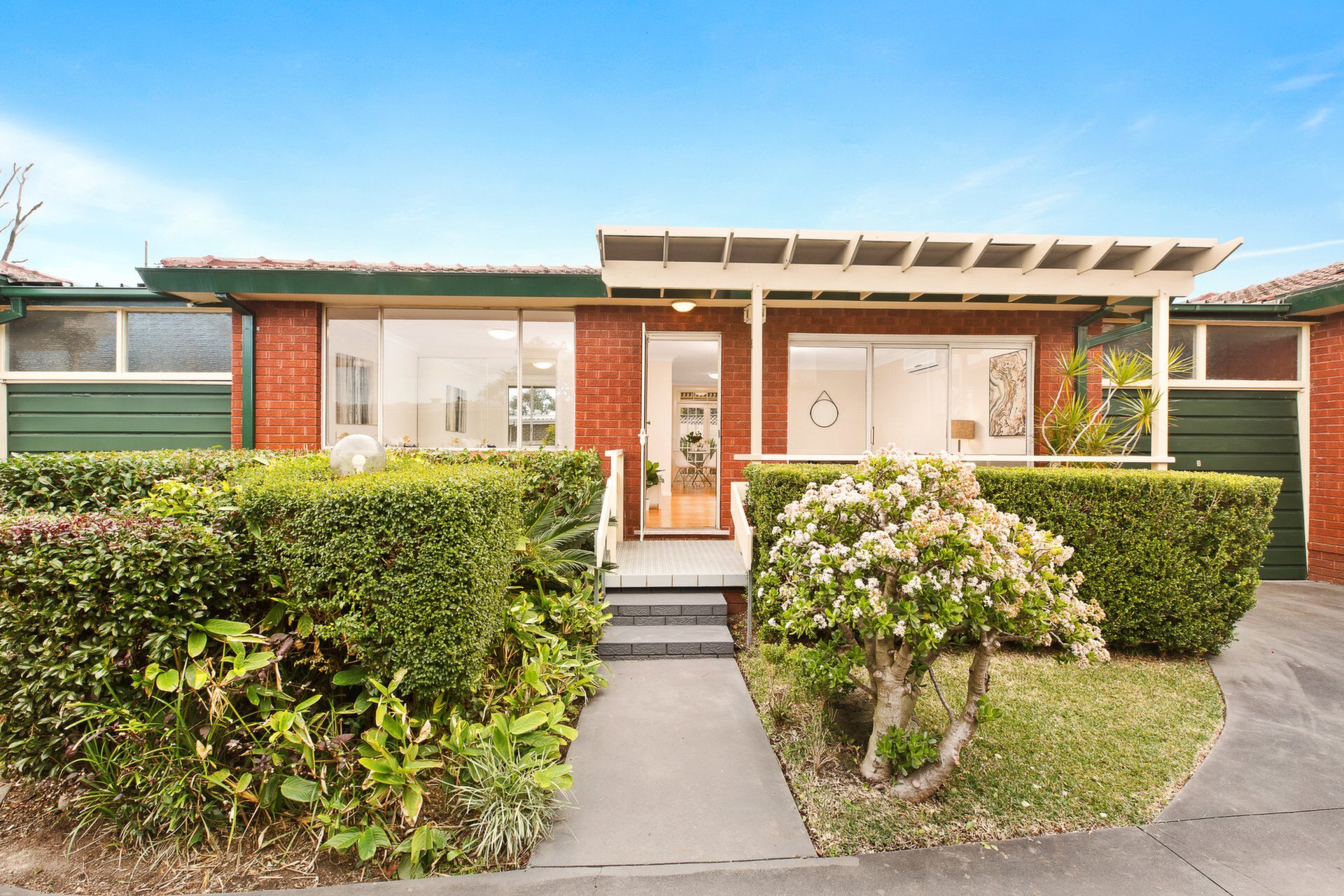 3/33 Pennant Avenue, Denistone Sold by Cassidy Real Estate - image 1