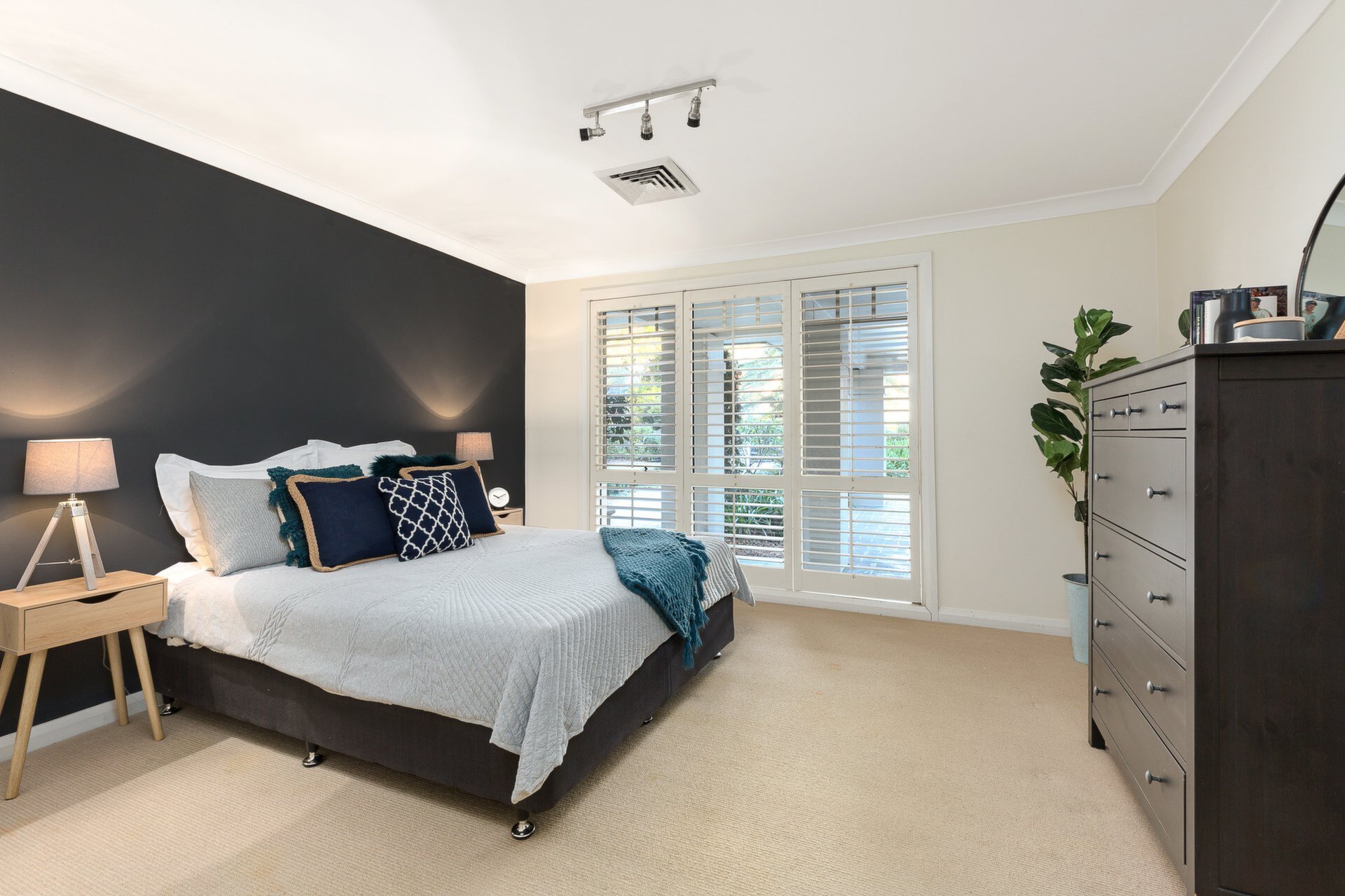27 Norwood Avenue, Beecroft Sold by Cassidy Real Estate - image 1