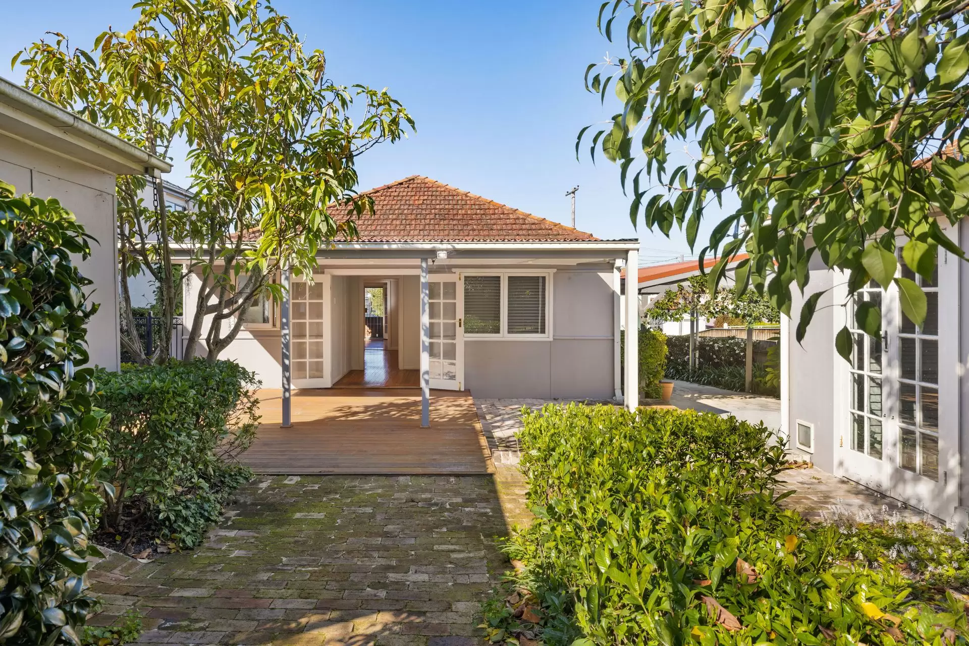 5 Stanley Street, Putney Leased by Cassidy Real Estate - image 1