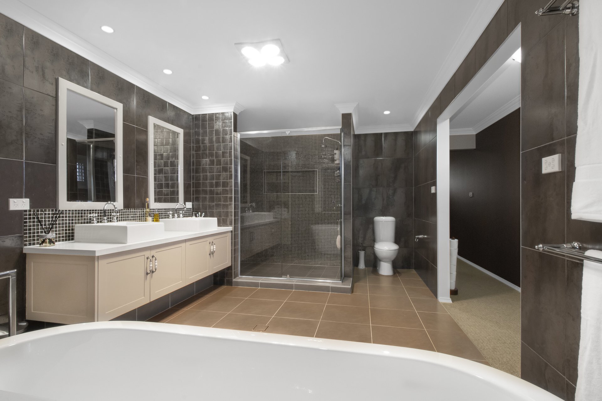 3 Douglas Street, Putney Sold by Cassidy Real Estate - image 1