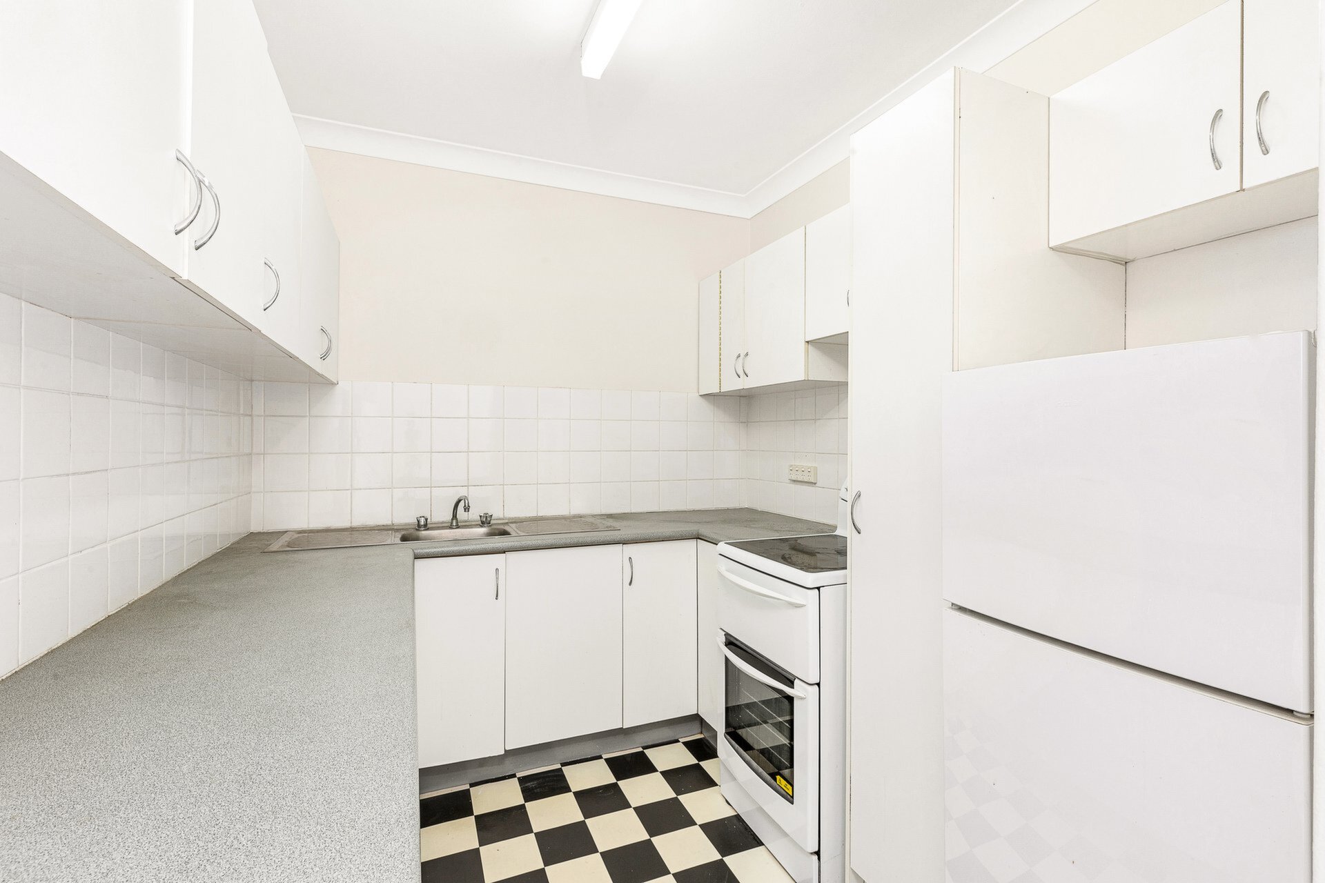 16/9A Cambridge Street, Gladesville Sold by Cassidy Real Estate - image 1