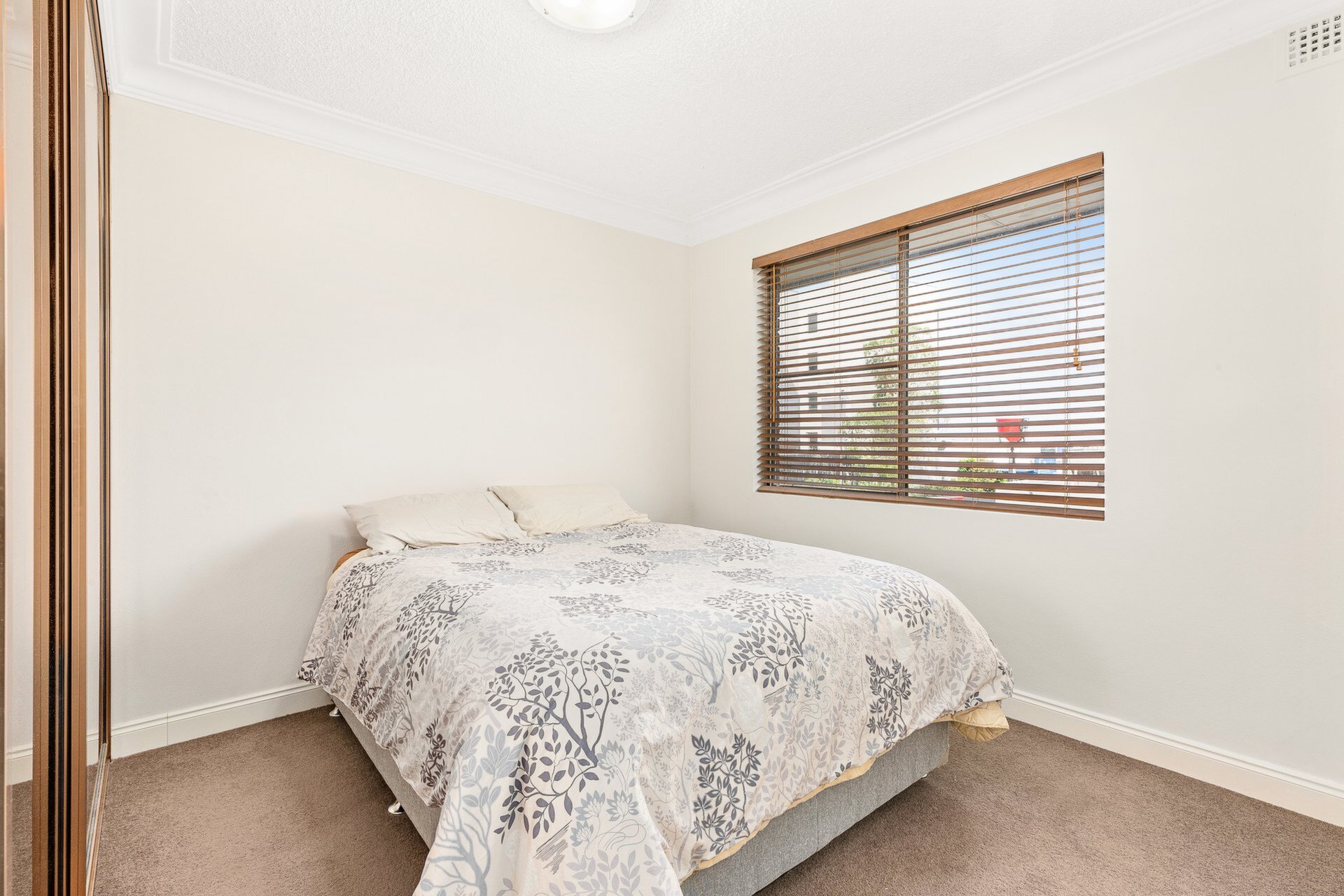 16/9A Cambridge Street, Gladesville Sold by Cassidy Real Estate - image 1