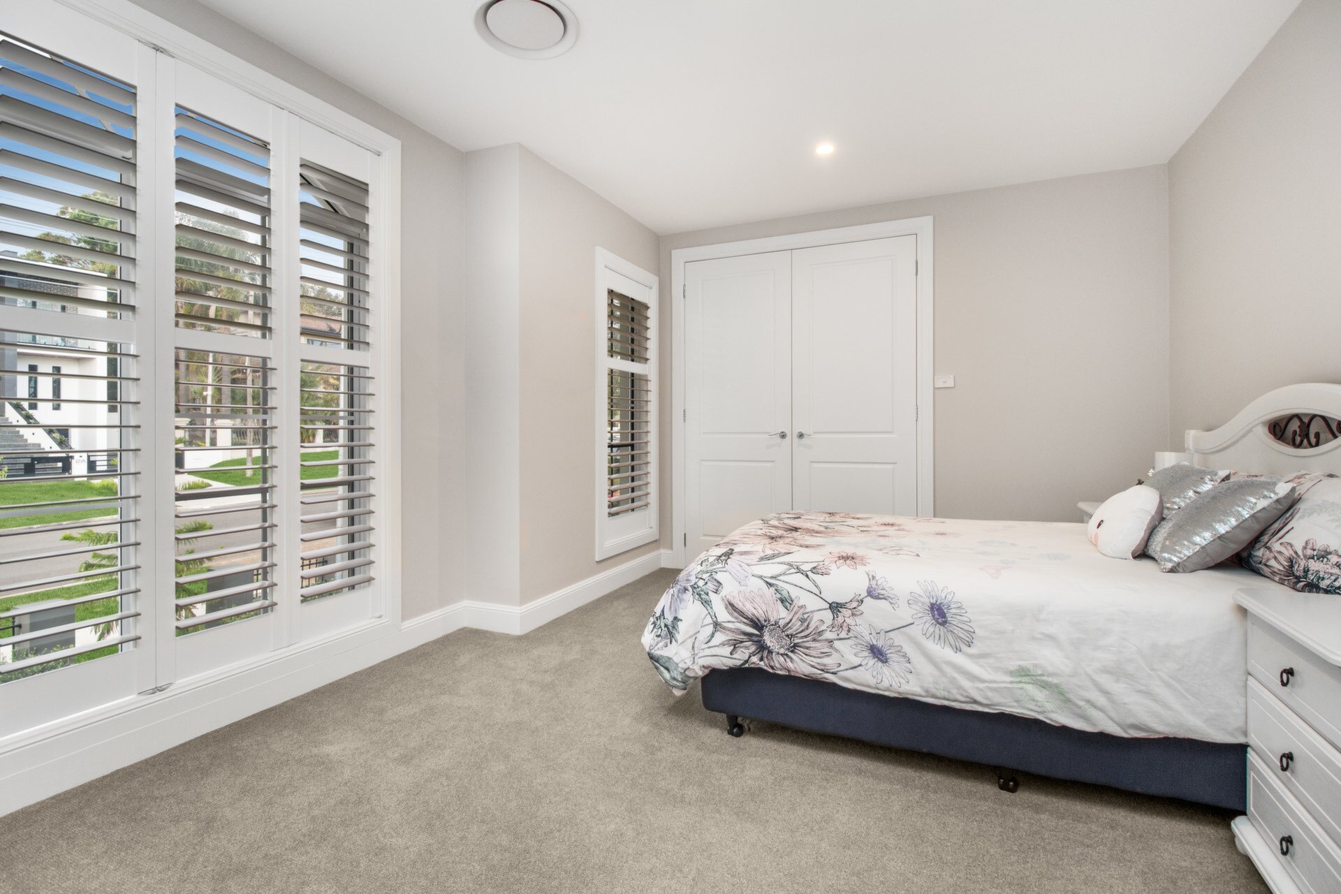 1 Beach Street, Tennyson Point Sold by Cassidy Real Estate - image 1