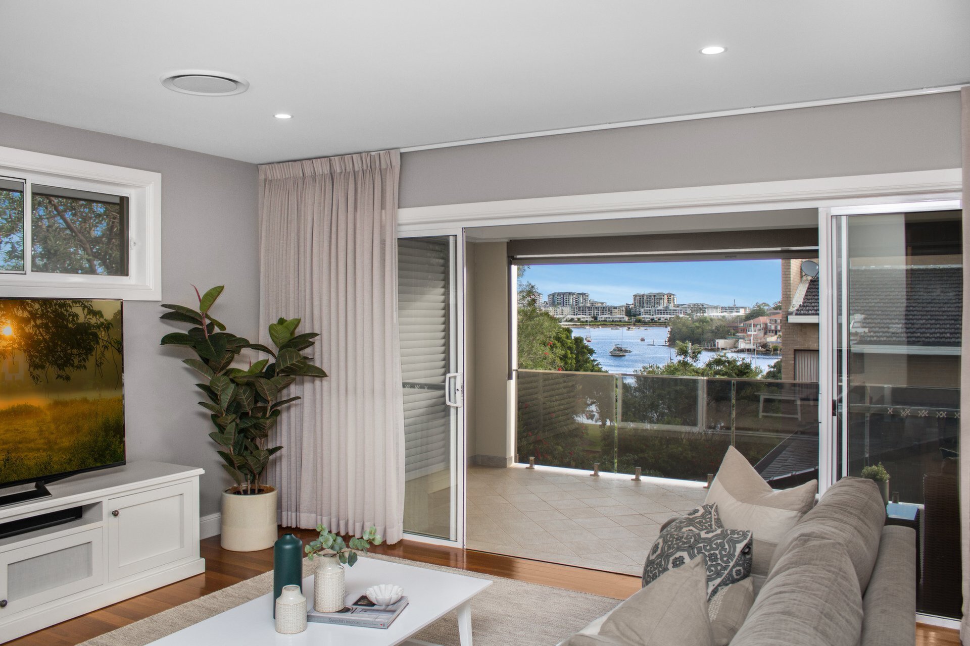 1 Beach Street, Tennyson Point Sold by Cassidy Real Estate - image 1