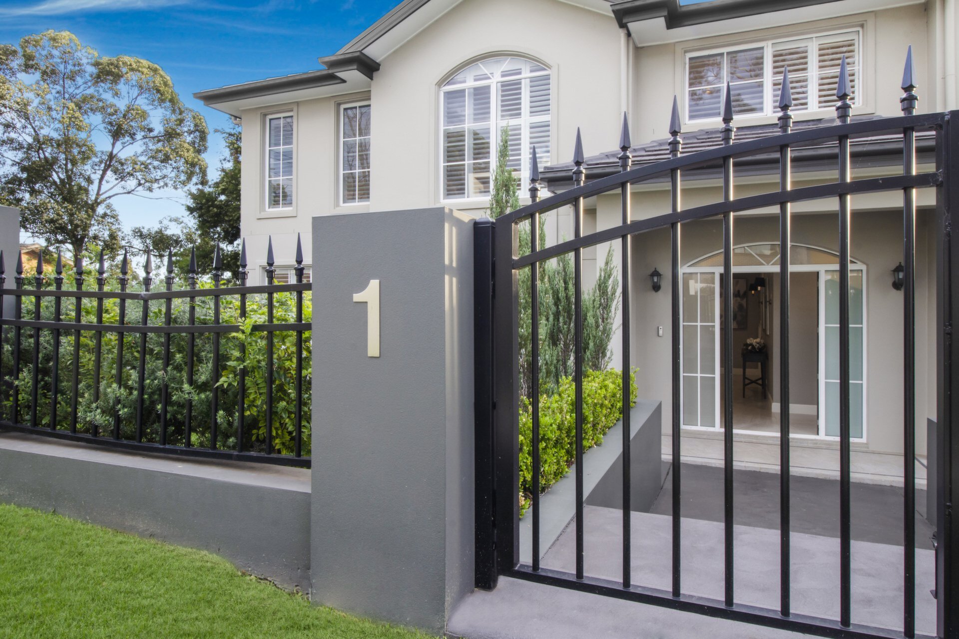 1 Beach Street, Tennyson Point Sold by Cassidy Real Estate - image 1