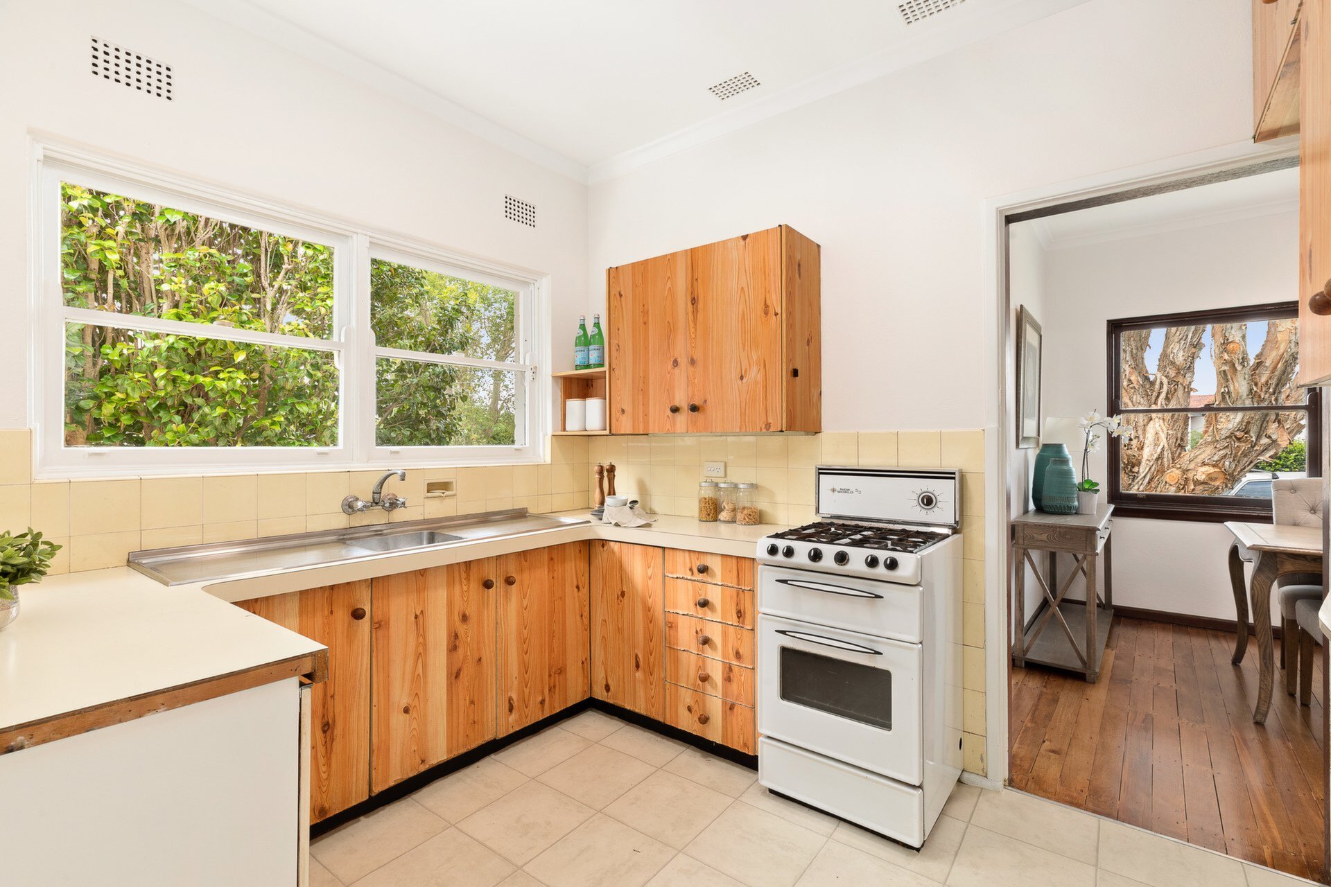8 Pelican Street, Gladesville Sold by Cassidy Real Estate - image 1