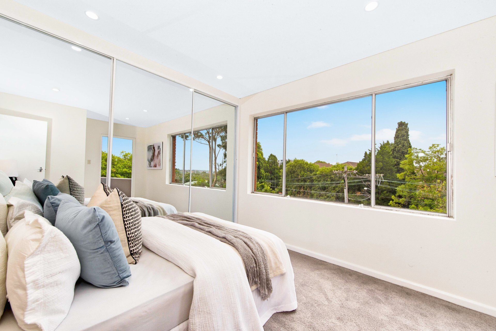 4/31 Wharf Road, Gladesville Sold by Cassidy Real Estate - image 1
