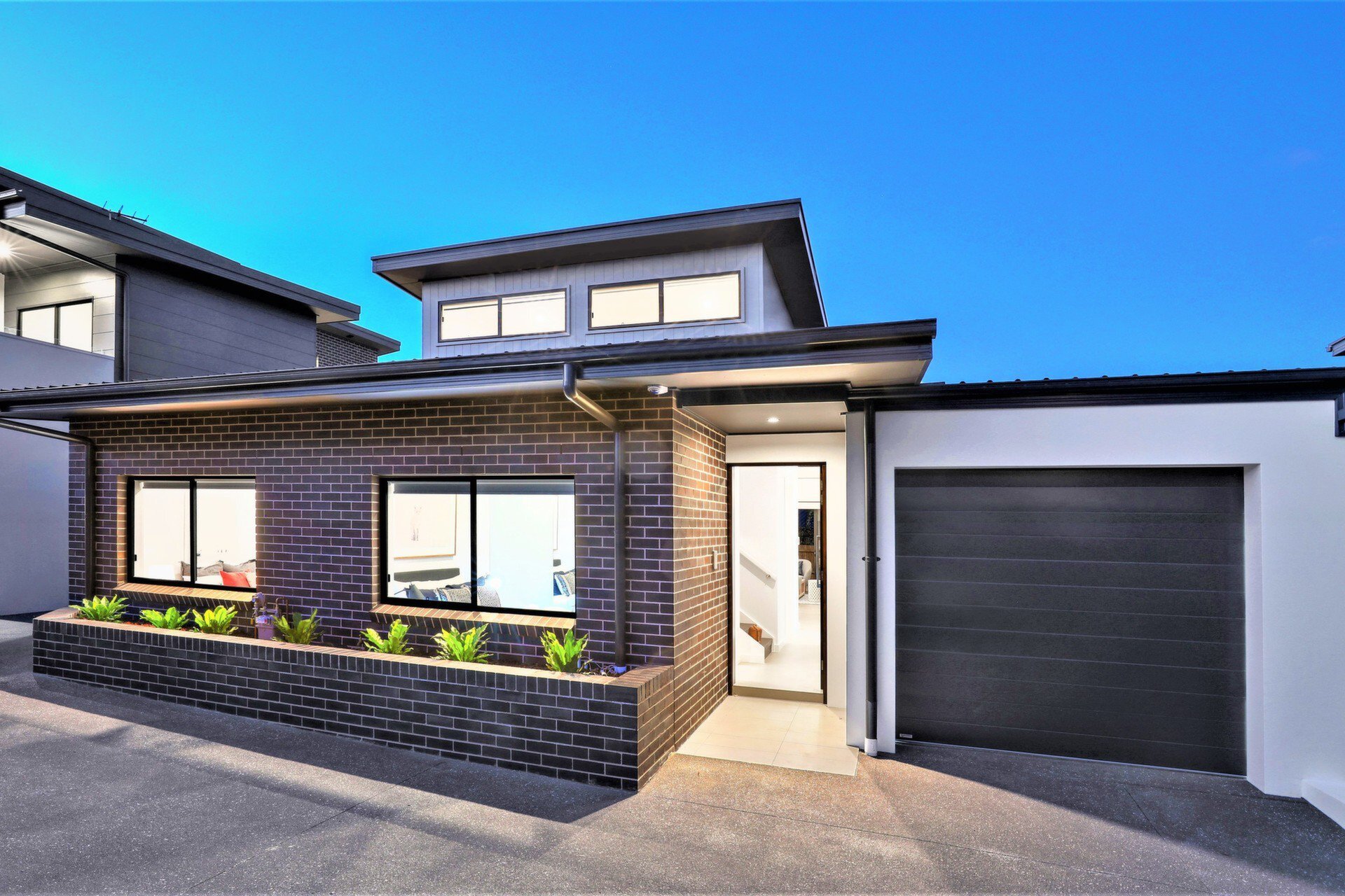2/192-194 Morrison Road, Putney Sold by Cassidy Real Estate - image 1