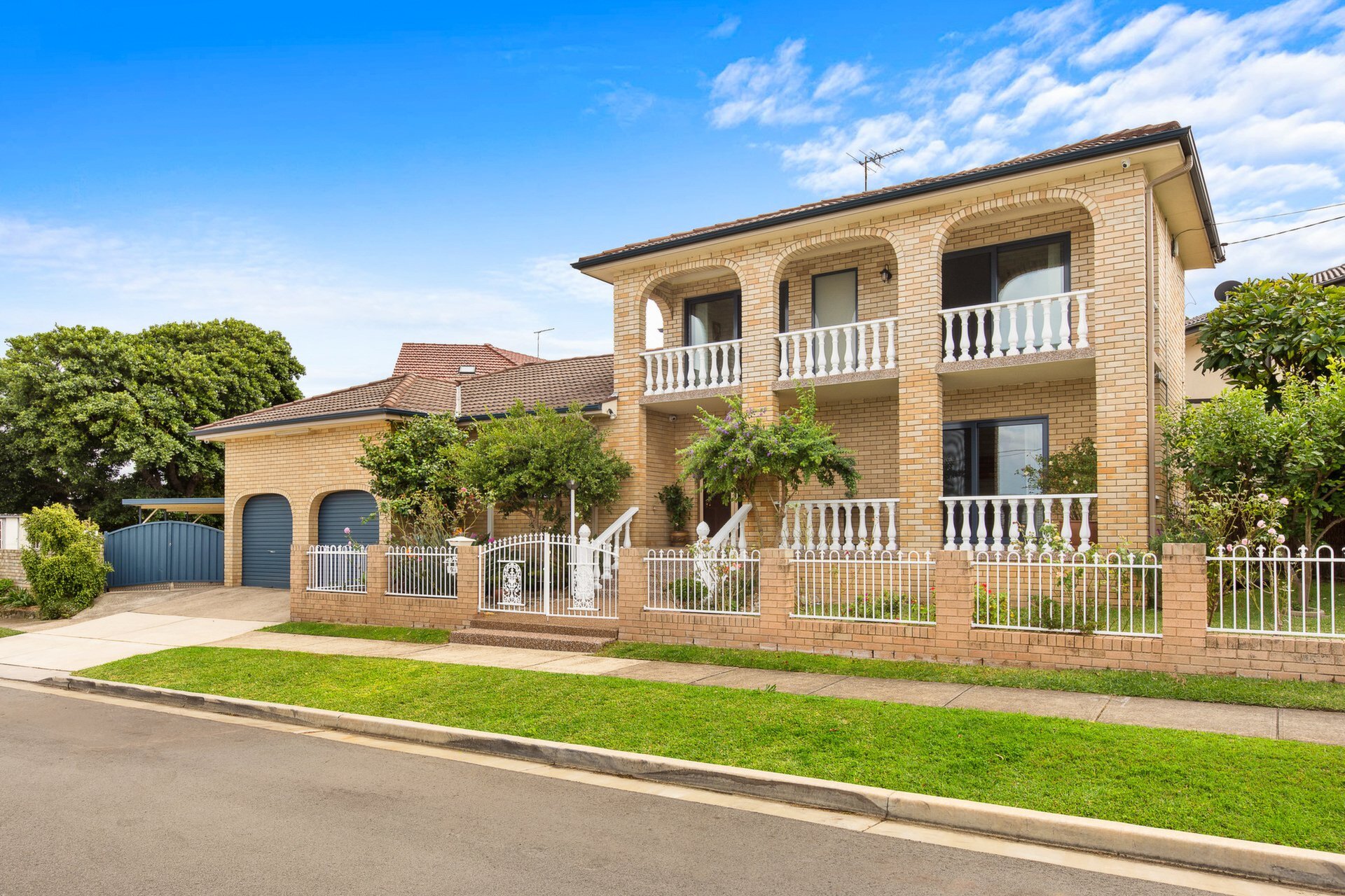 93 Champion Road, Tennyson Point Sold by Cassidy Real Estate - image 1