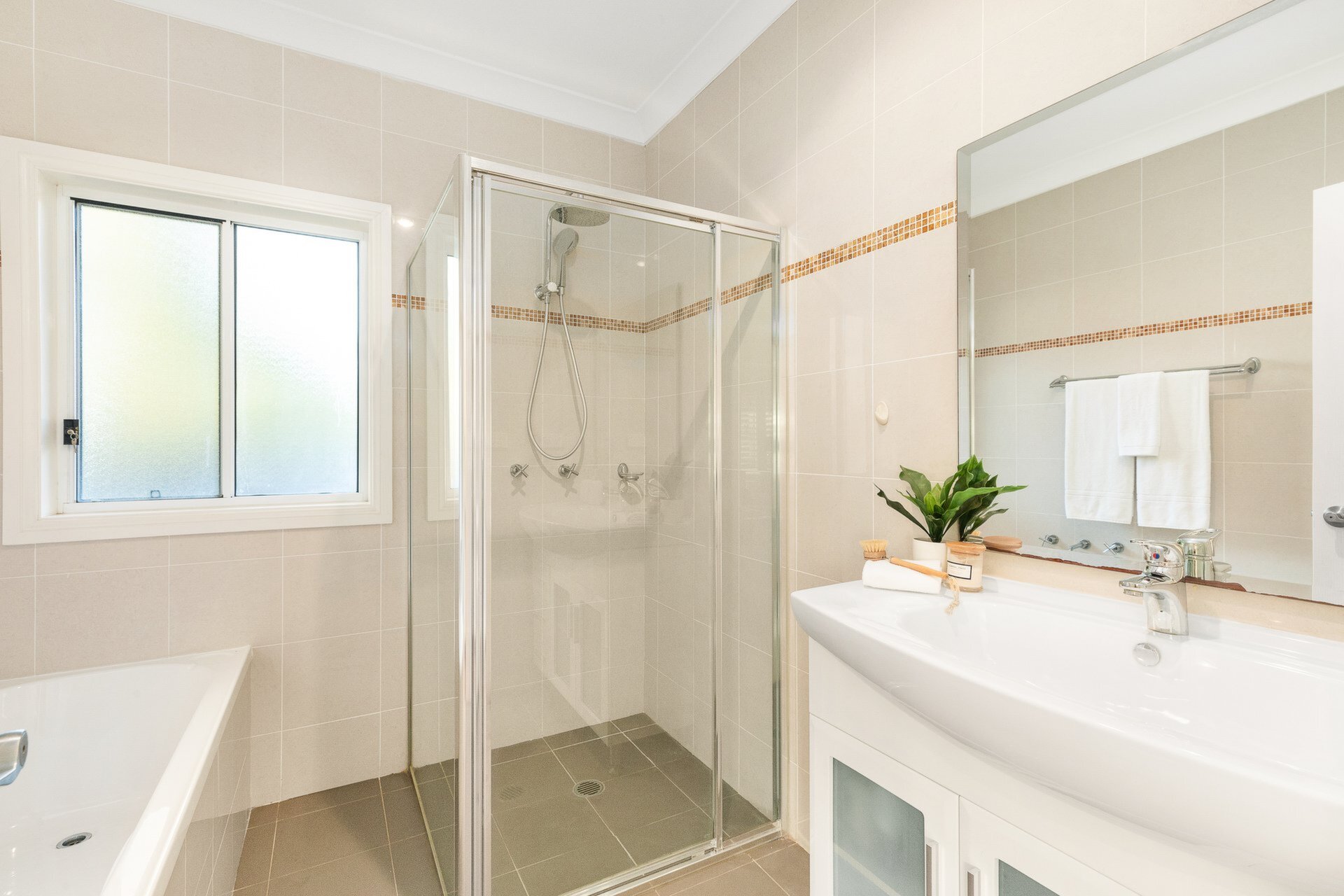 2/13 O\'Keefe Crescent, Eastwood Sold by Cassidy Real Estate - image 1