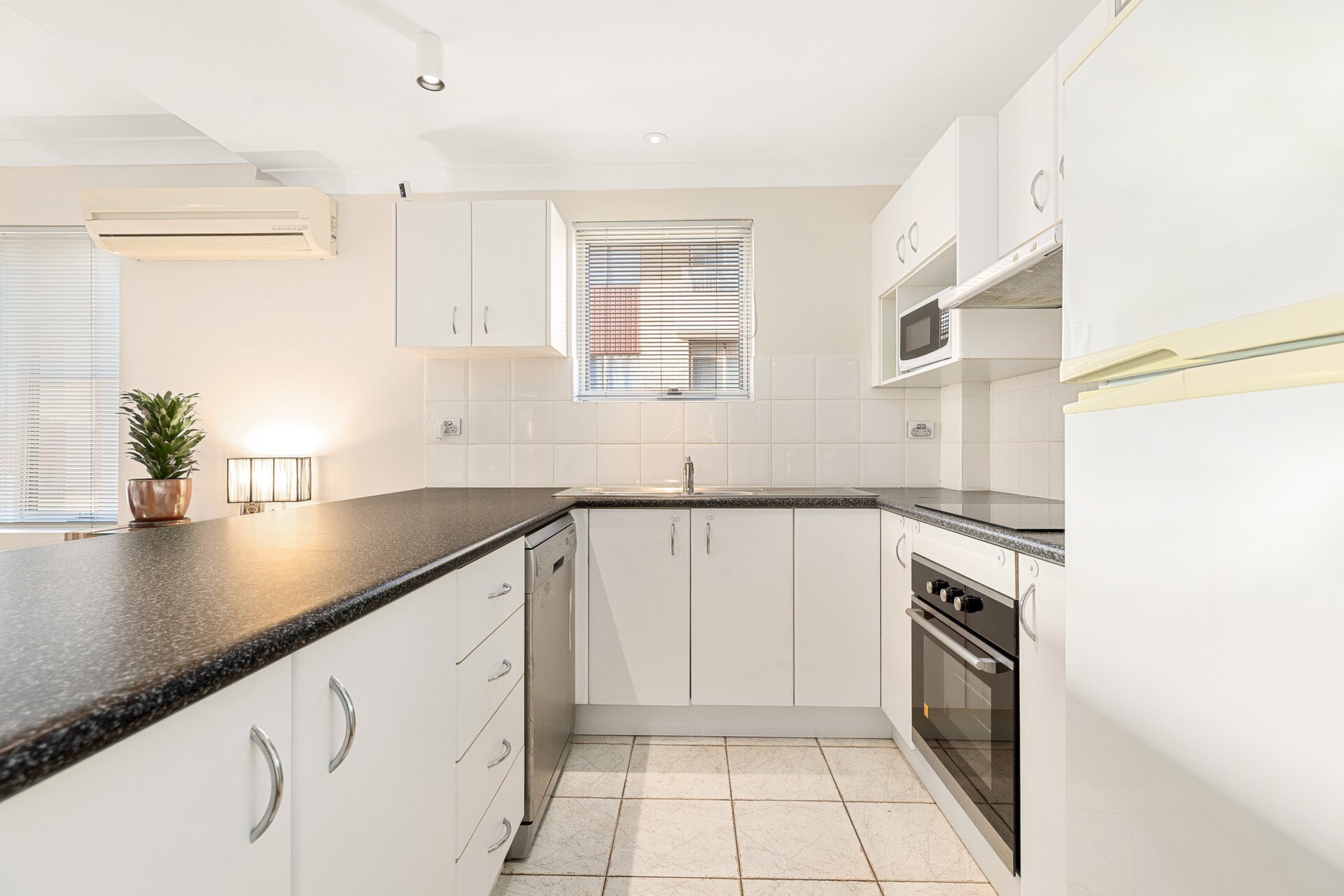 5/9 Linsley Street, Gladesville Sold by Cassidy Real Estate - image 1