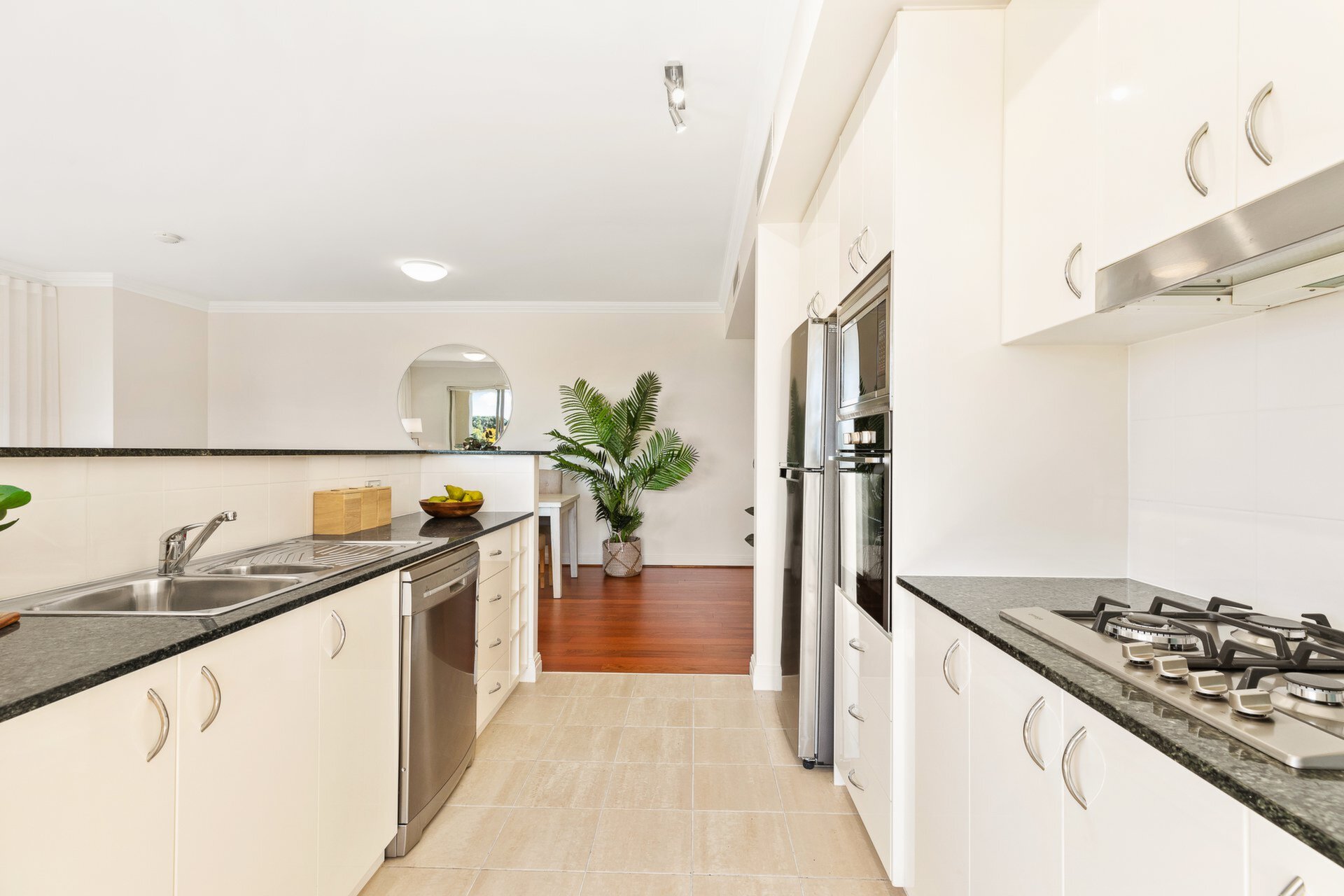 101/4 Karrabee Avenue, Huntleys Cove Sold by Cassidy Real Estate - image 1