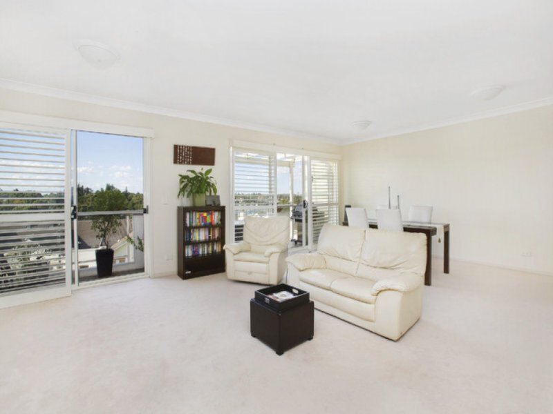 205/12 Karrabee Avenue, Huntleys Cove Sold by Cassidy Real Estate - image 1