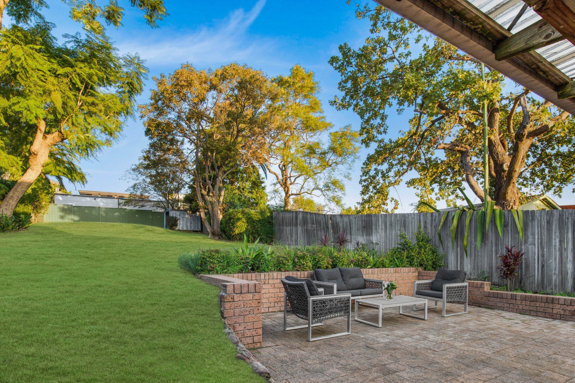 76 Douglas Street, Putney Sold by Cassidy Real Estate - image 1