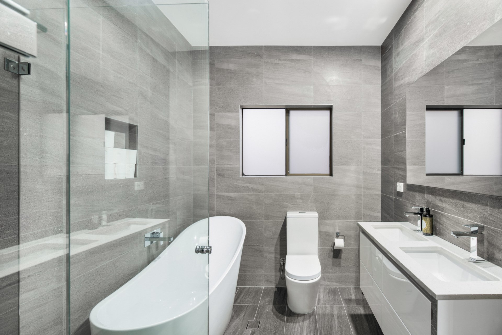 76 Douglas Street, Putney Sold by Cassidy Real Estate - image 1