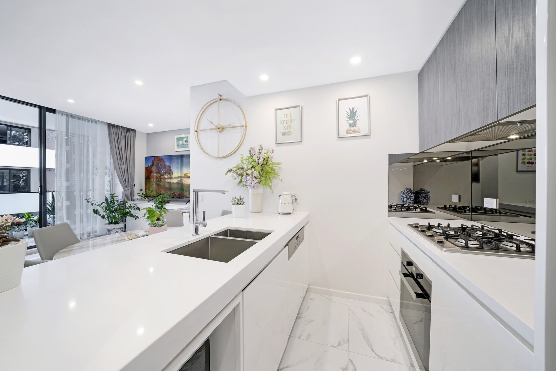 16/2-6 Junction Street, Ryde Sold by Cassidy Real Estate - image 1
