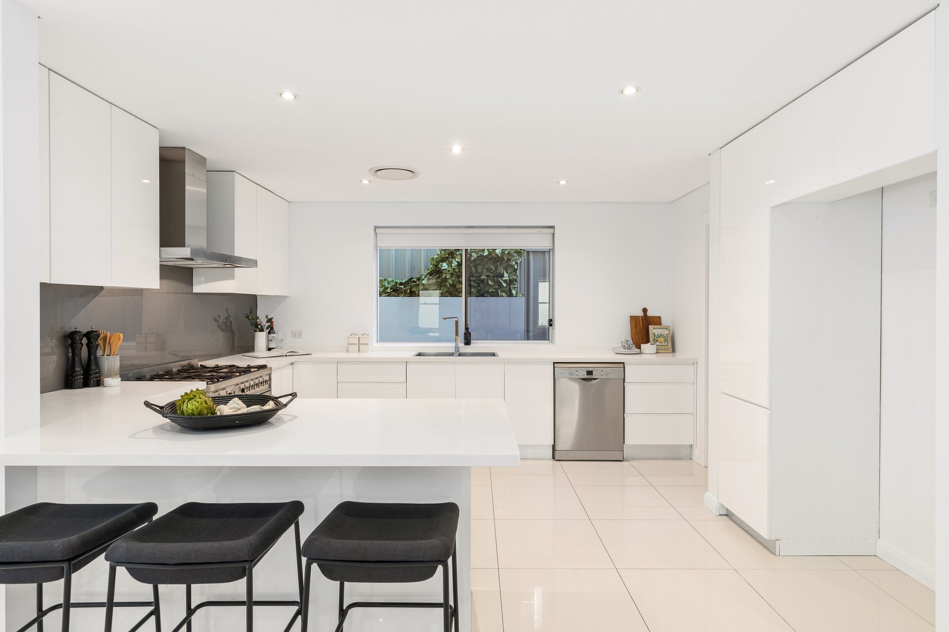 39 Douglas Street, Putney Sold by Cassidy Real Estate - image 1