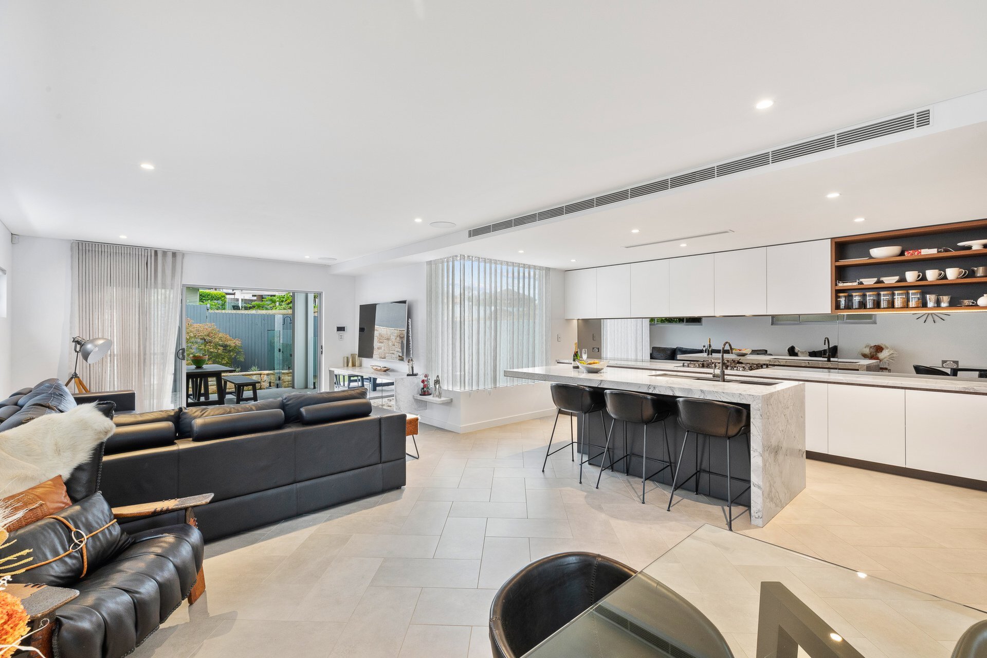 6 Beach Street, Tennyson Point Sold by Cassidy Real Estate - image 1