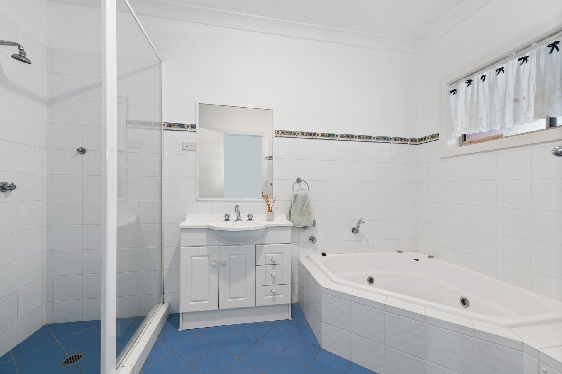 3/24 Irvine Crescent, Ryde Sold by Cassidy Real Estate - image 1