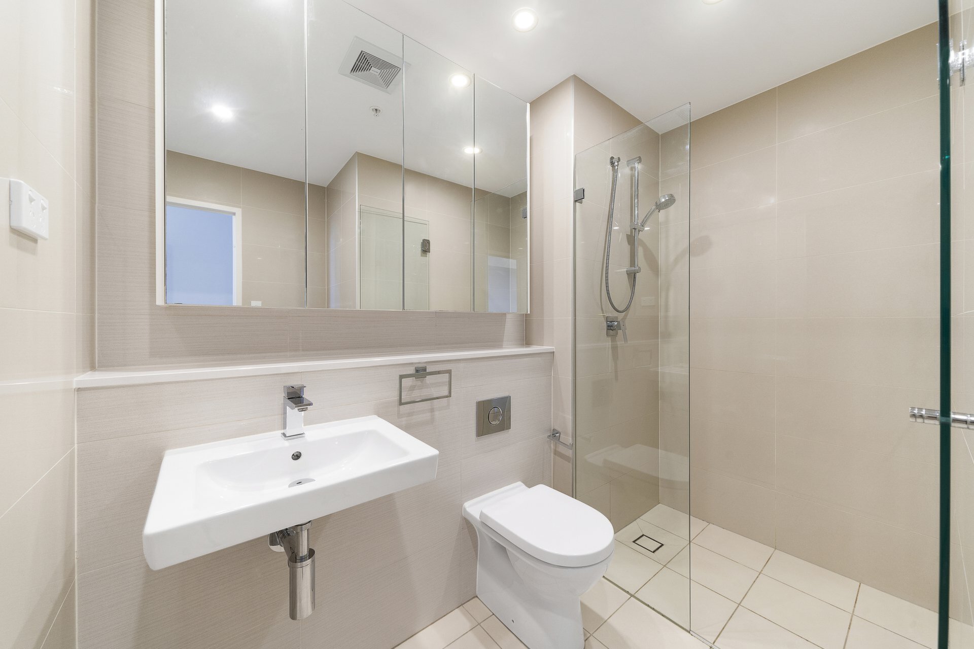 5201D/16 Constitution Road, Ryde Sold by Cassidy Real Estate - image 1