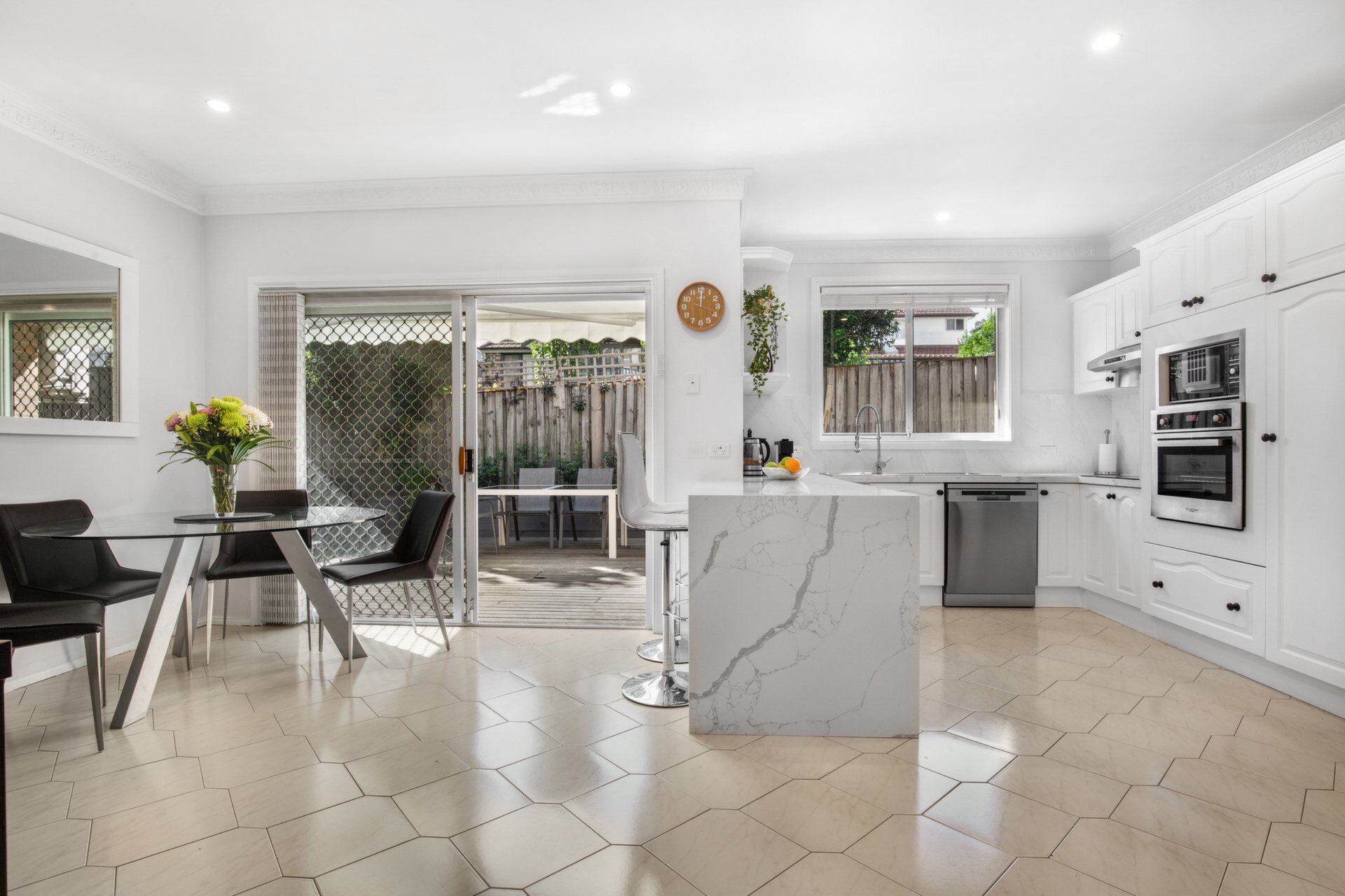 3/57 Waterview Street, Putney Sold by Cassidy Real Estate - image 1