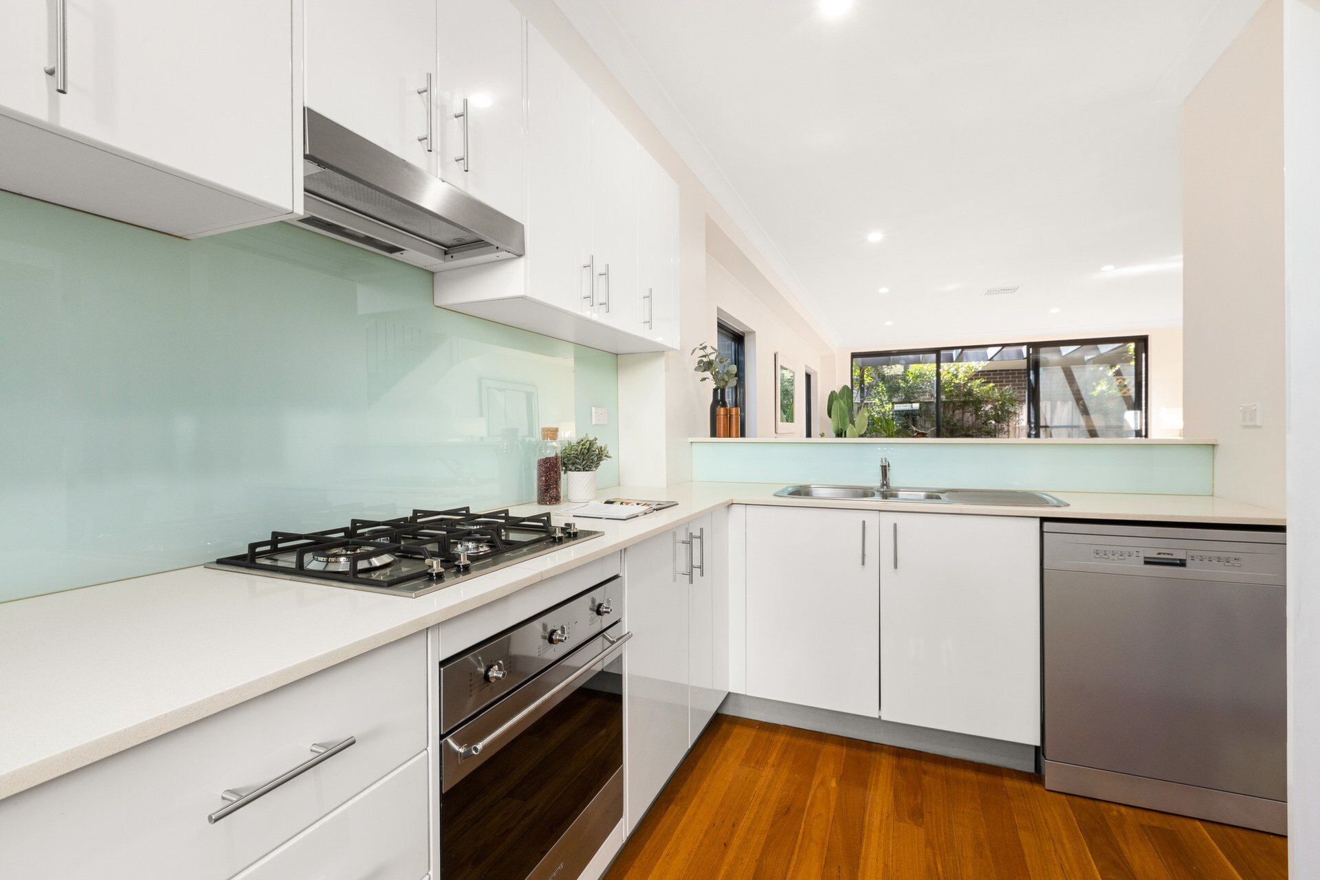 15/83-85A Pittwater Road, Hunters Hill Sold by Cassidy Real Estate - image 1