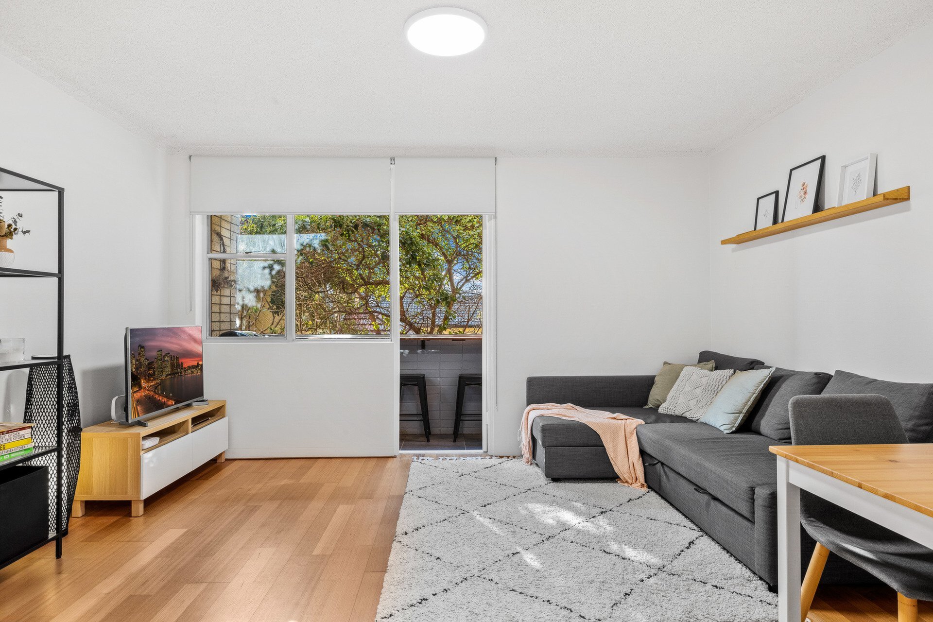 8/5 Western Crescent, Gladesville Sold by Cassidy Real Estate - image 1