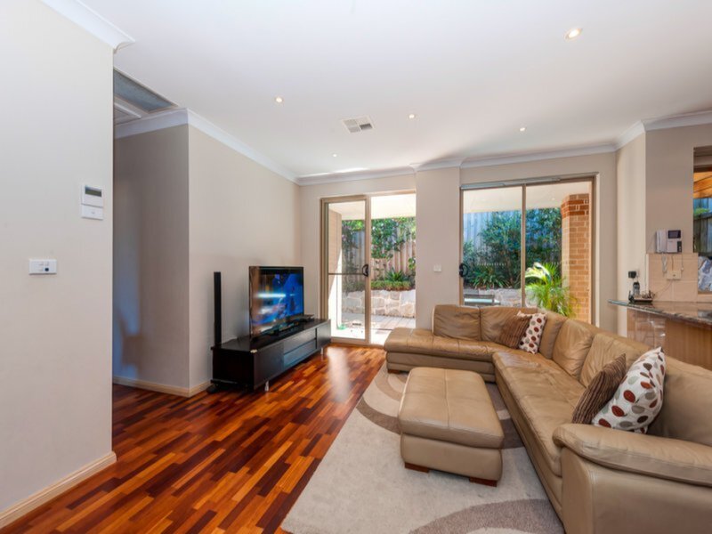 2/18 Hancott Street, Ryde Sold by Cassidy Real Estate - image 1
