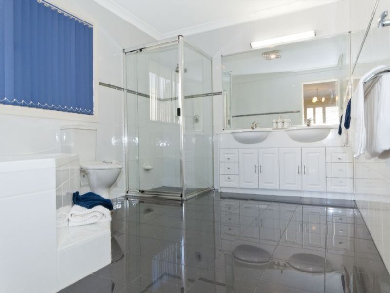 6 Fairwater Drive, Breakfast Point Sold by Cassidy Real Estate - image 1