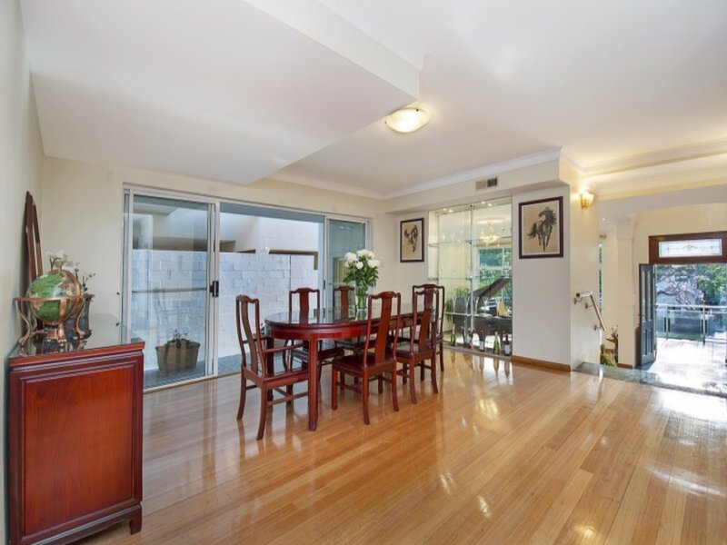 46 Douglas Street, Putney Sold by Cassidy Real Estate - image 1